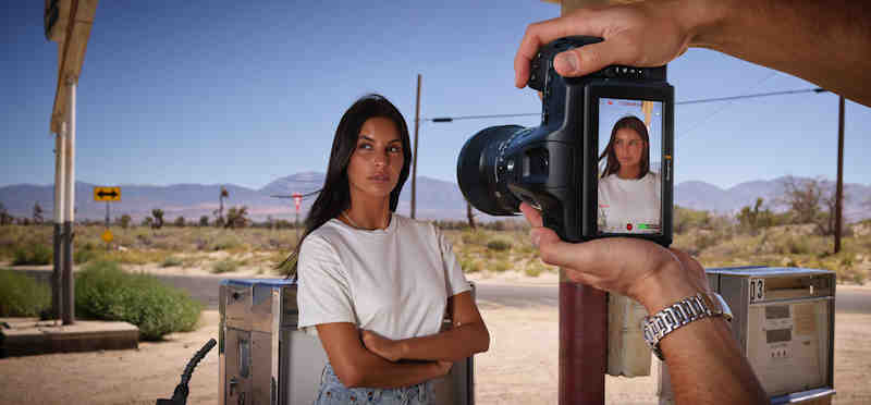 shoot in vertical aspect ratio in the dessert